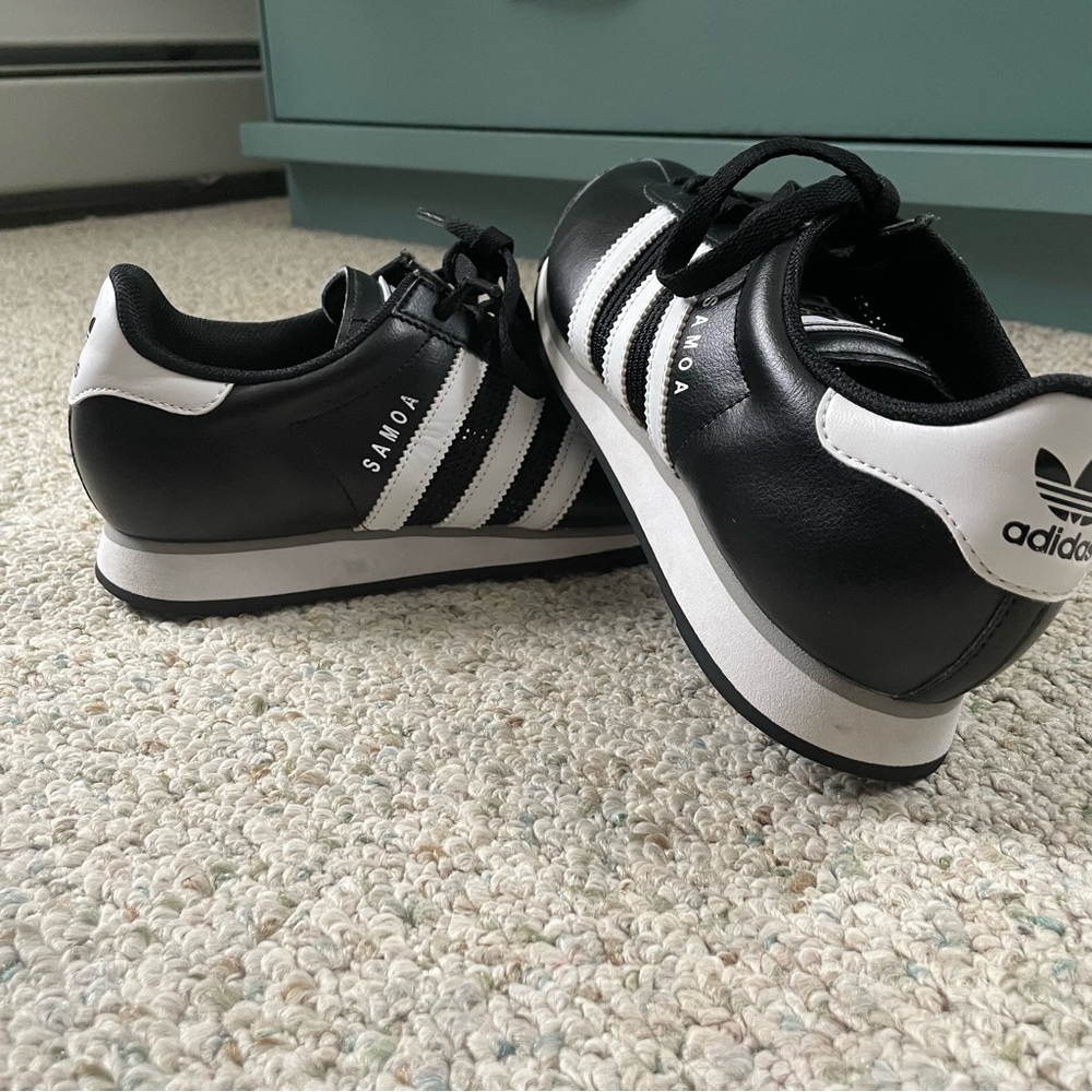 Adidas "Samoa" Men's Retro Running Shoe Sneaker Trainer Black White Leather - 6
